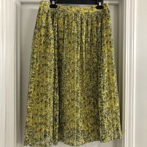Pleated daisy skirt